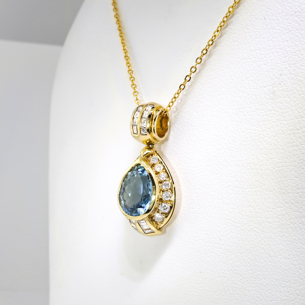 18K Yellow Gold H. Stern Aquamarine and Diamond Necklace